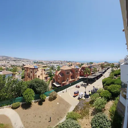 Apartamento En Benalmadena, Con Vista Al Mar *